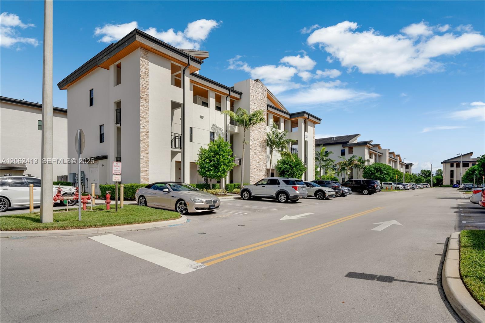 10425 NW 82nd St # 4, Doral FL 33178 photo 2