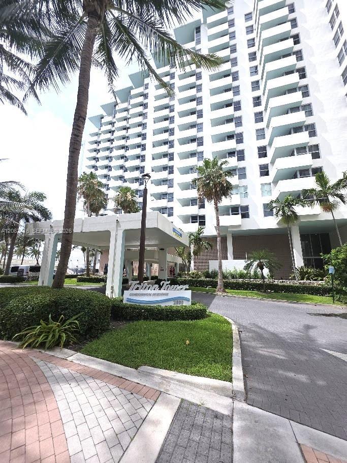 2899 Collins Ave # 940, Miami Beach FL 33140