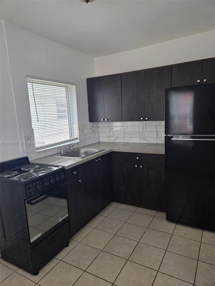 2316 Madison St # 33, Hollywood FL 33020 photo 2