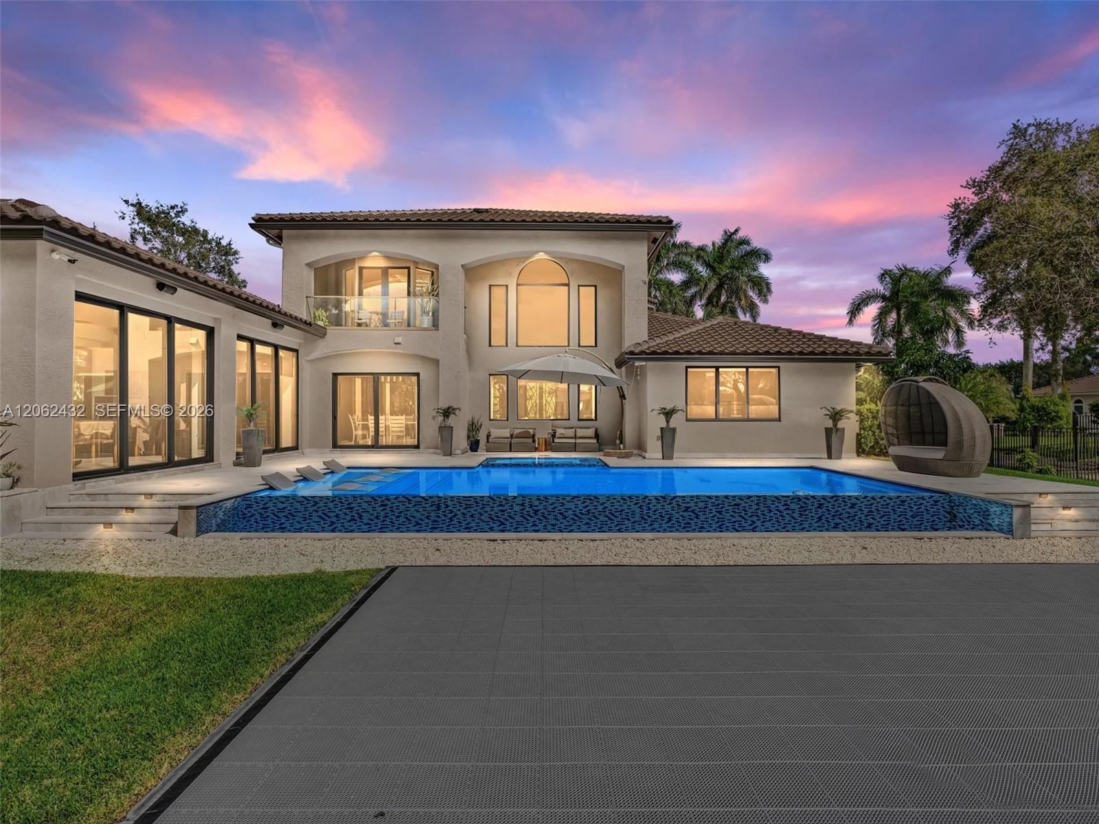 1021 NW 115th Ave, Plantation FL 33323