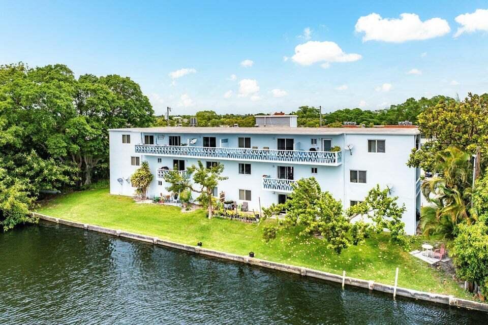 628 Southwind Circle # 8, North Palm Beach FL 33408 photo 5