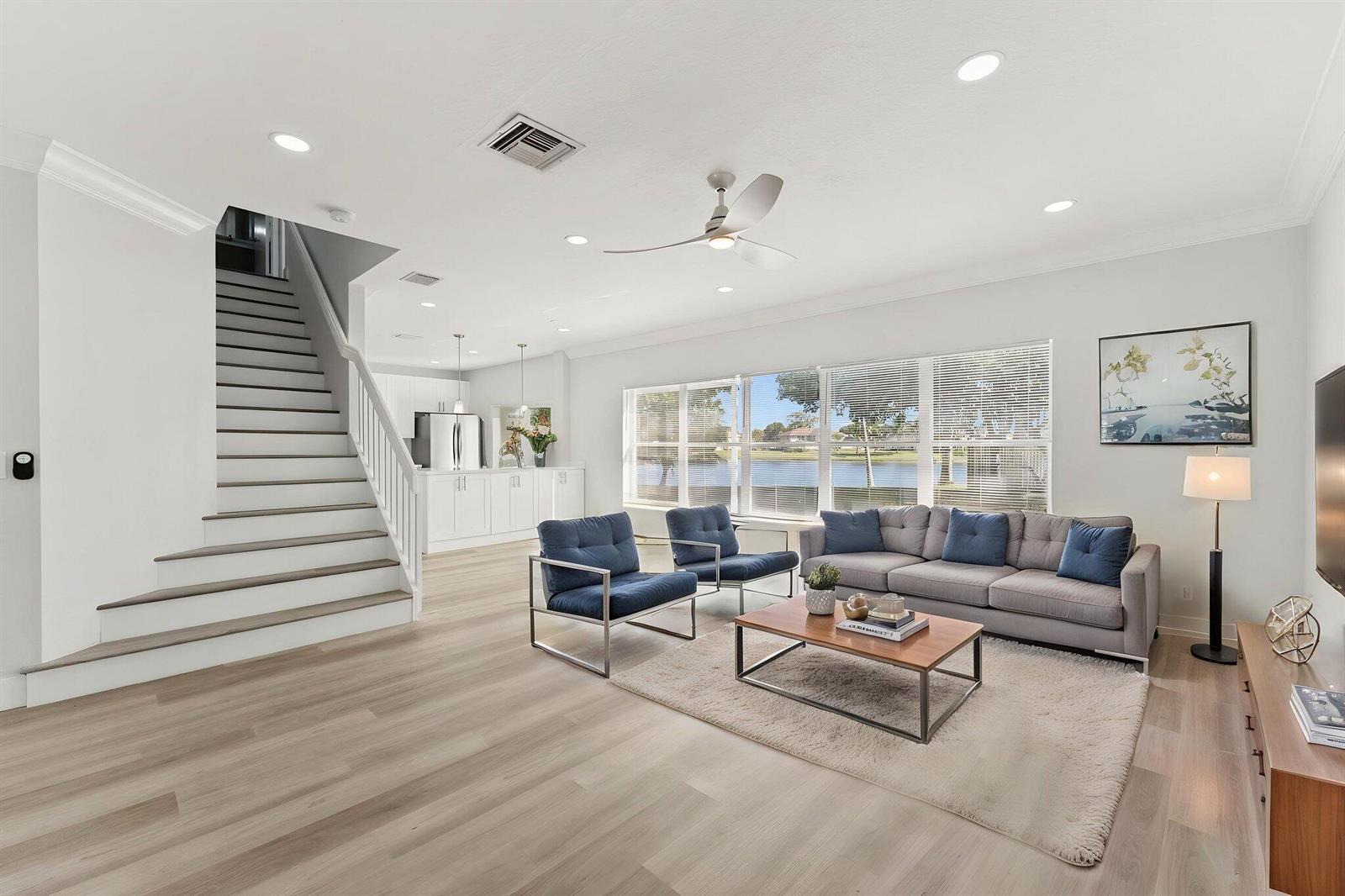 31 Swallow Drive, Boynton Beach FL 33436 photo 4