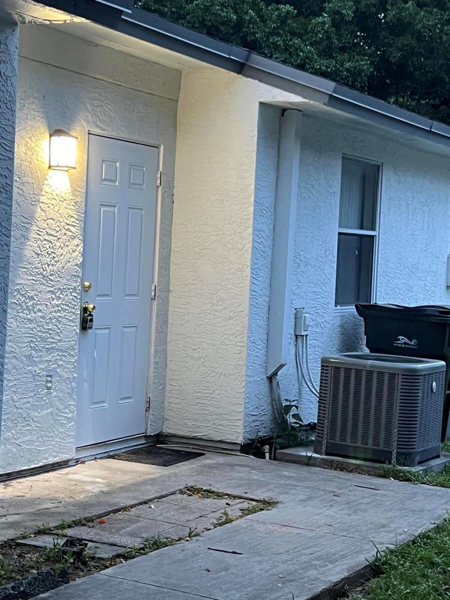 5335 NW 5th Street, Delray Beach FL 33445 photo 3