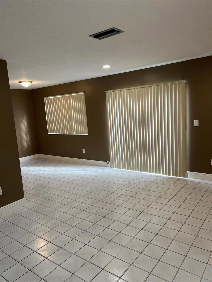 5335 NW 5th Street, Delray Beach FL 33445 photo 5
