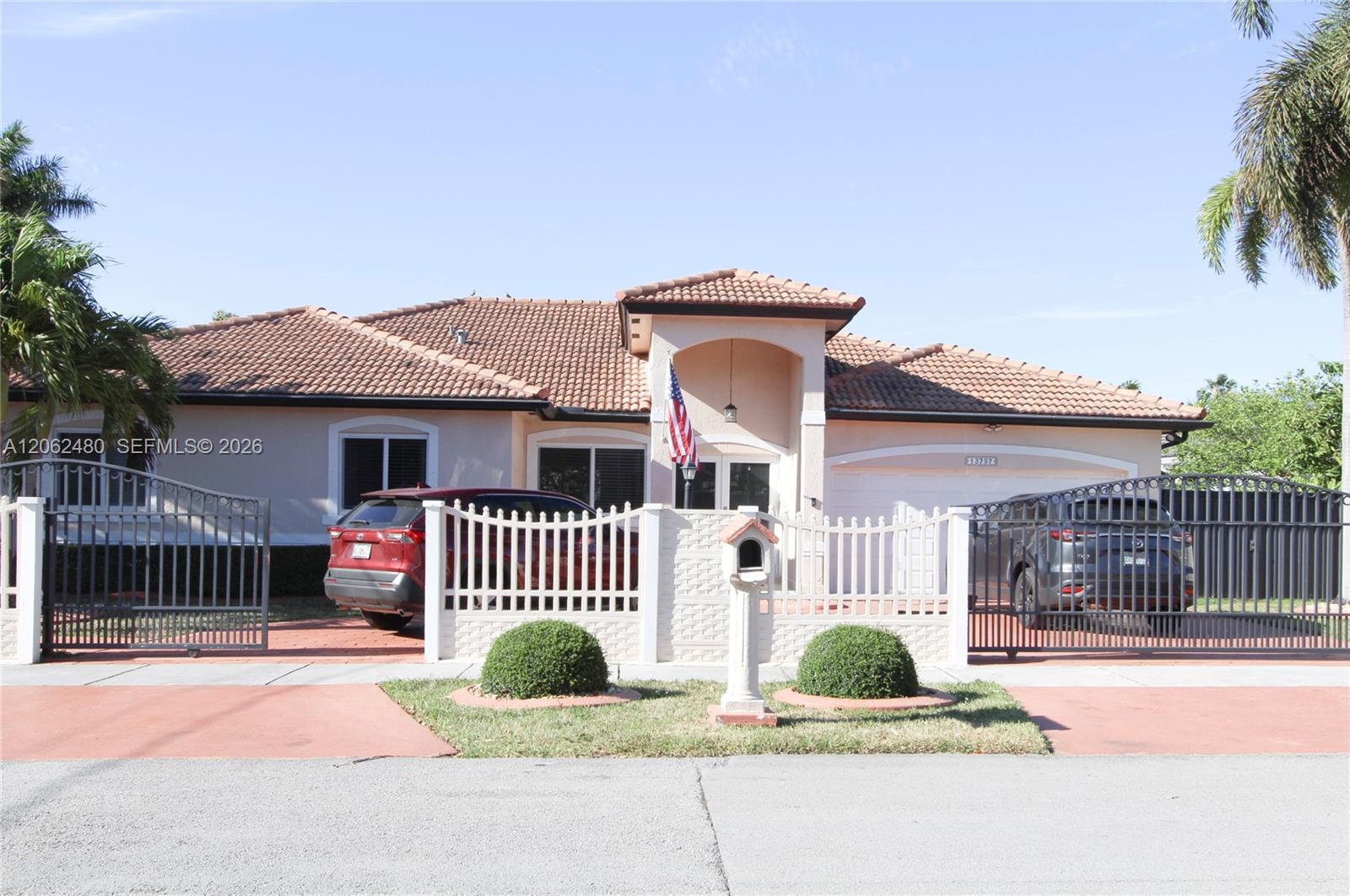 13797 SW 20th St, Miami FL 33175 photo 2