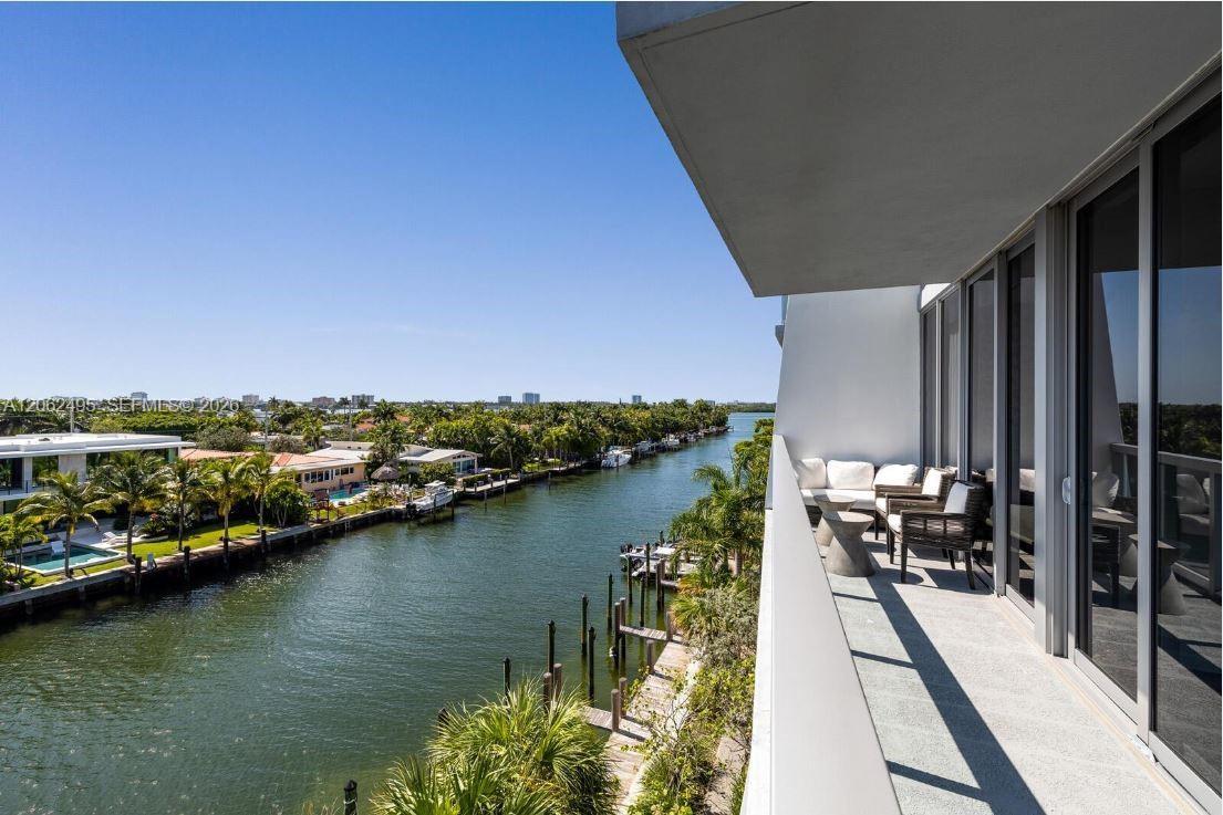 Bay Harbor Islands, FL 33154 photo 2