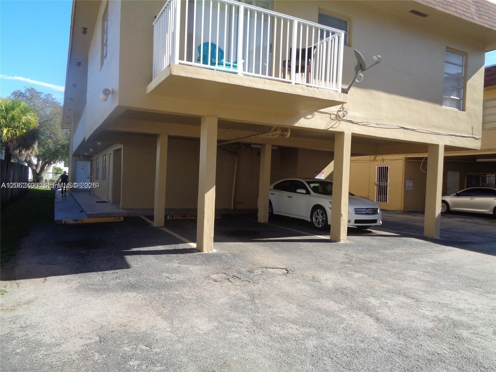 16118 NE 21st Ave # 3, North Miami Beach FL 33162 photo 3
