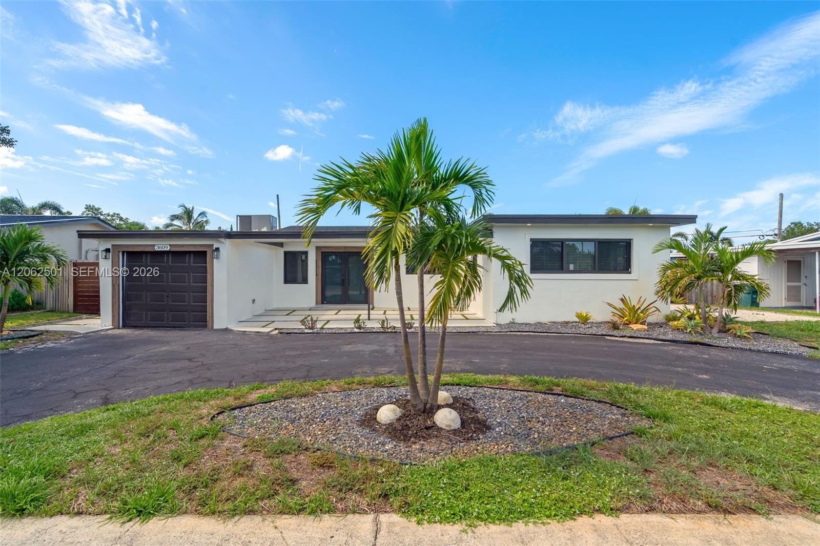 3609 SW 23rd St, Fort Lauderdale FL 33312