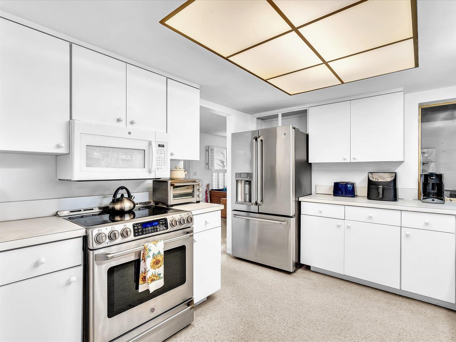 2121 NE 52ND Street, Fort Lauderdale FL 33308 photo 4