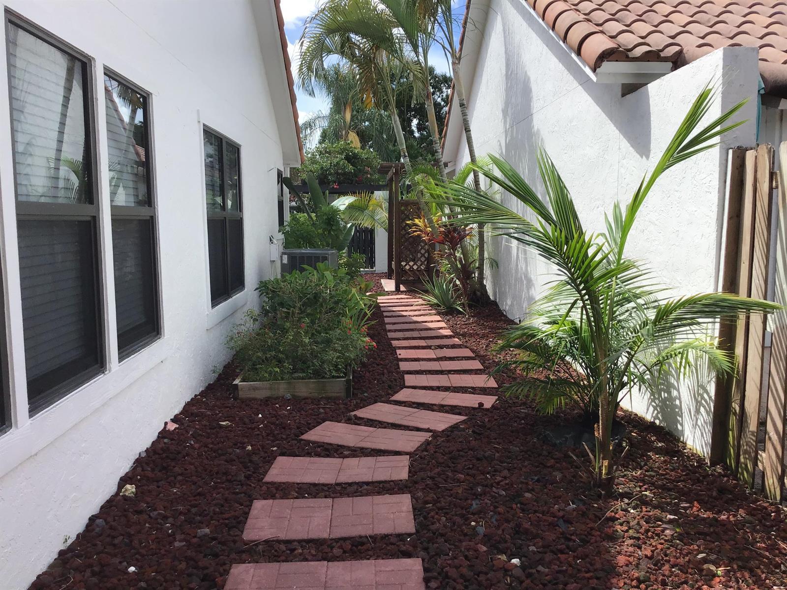 5539 Eton Court, Boca Raton FL 33486 photo 4