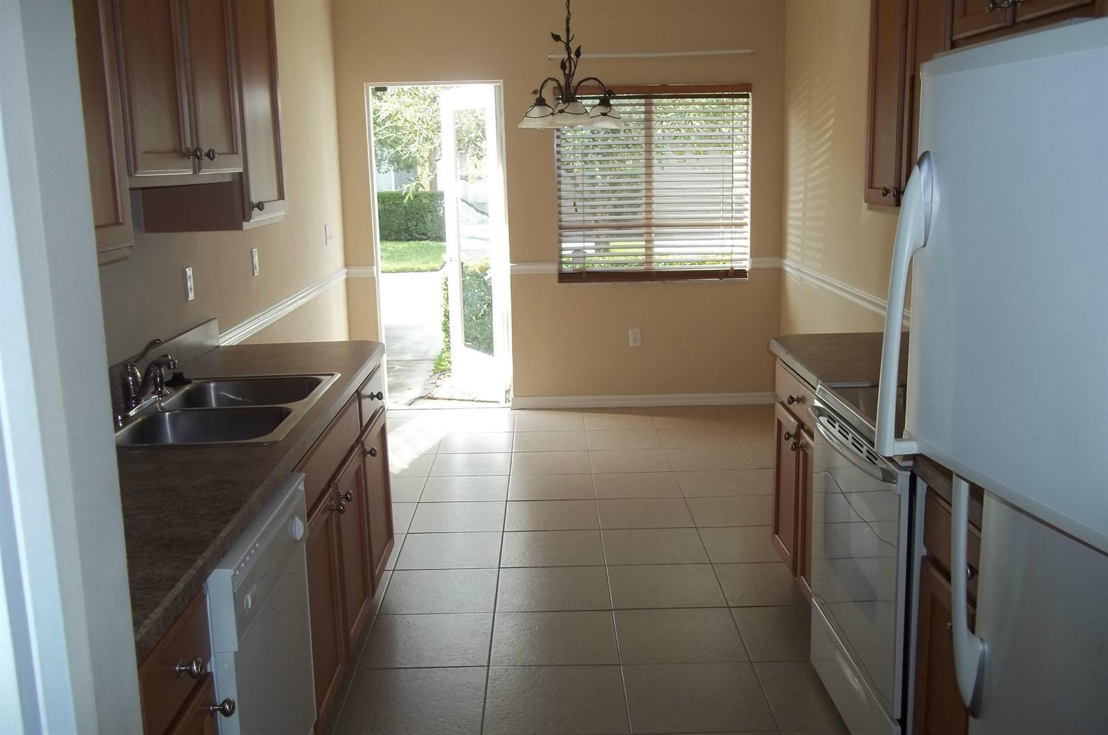 2132 SE Eatonville Drive, FL 34952 photo 5