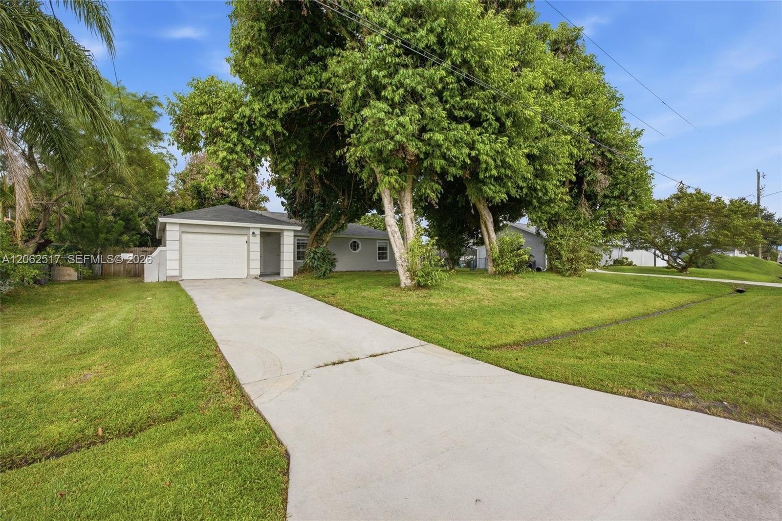 1617 SW Hampshire Ln, Port St. Lucie FL 34953 photo 2