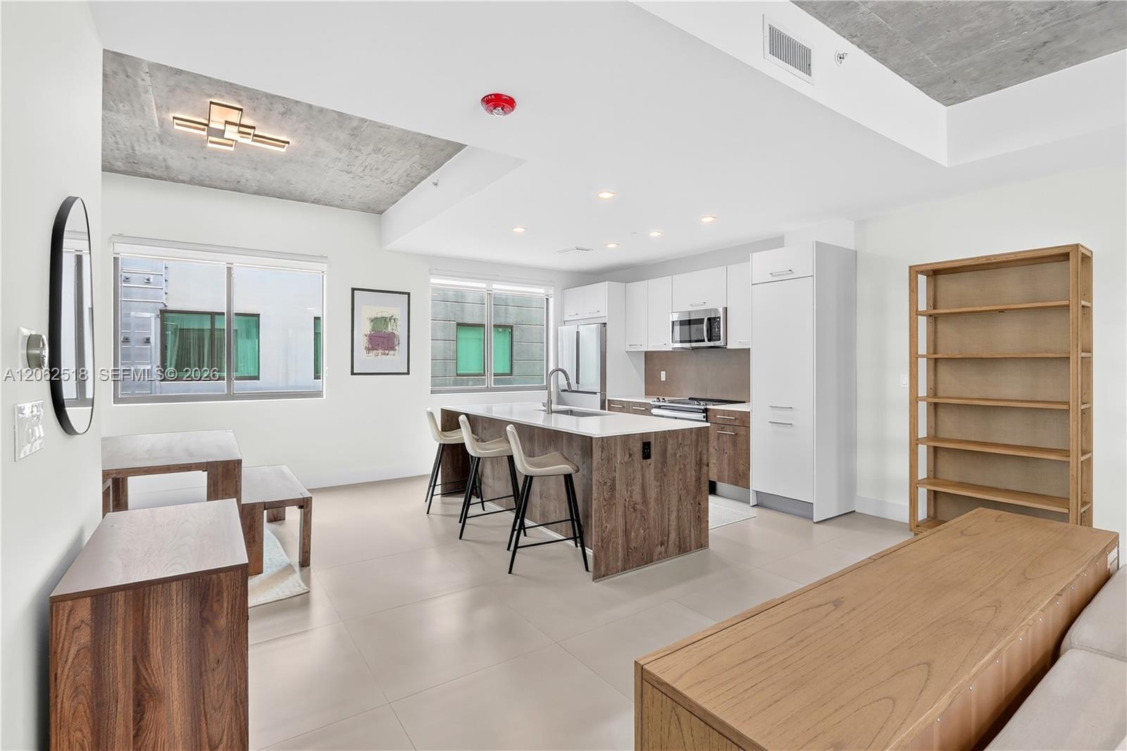 916 NE 4th St, Fort Lauderdale FL 33301 photo 4