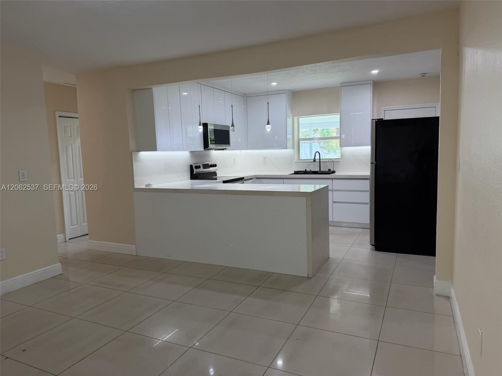 9016 NW 35th Ct, Miami FL 33147
