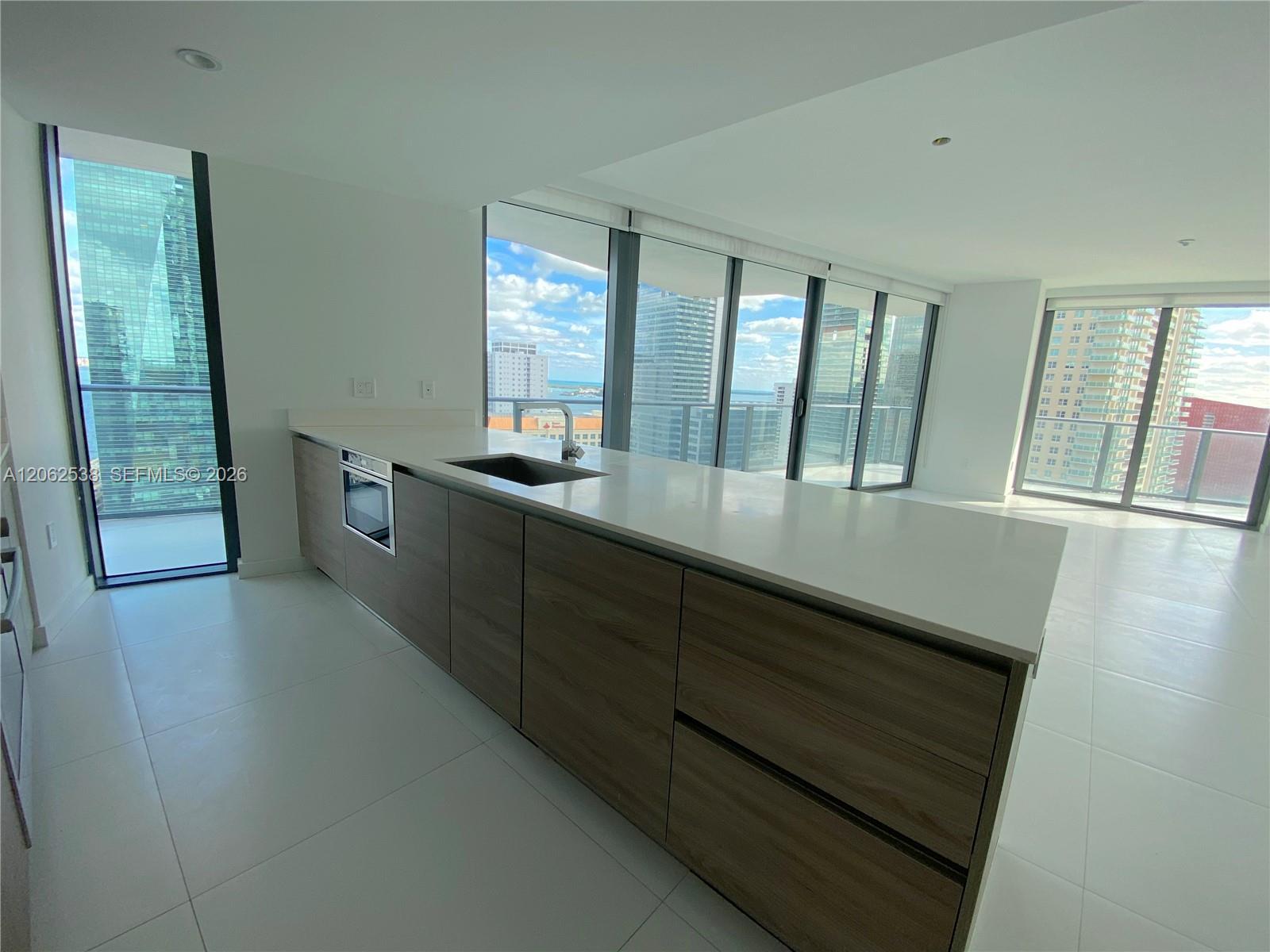 1300 S Miami Ave # 2105, Miami FL 33130 photo 5