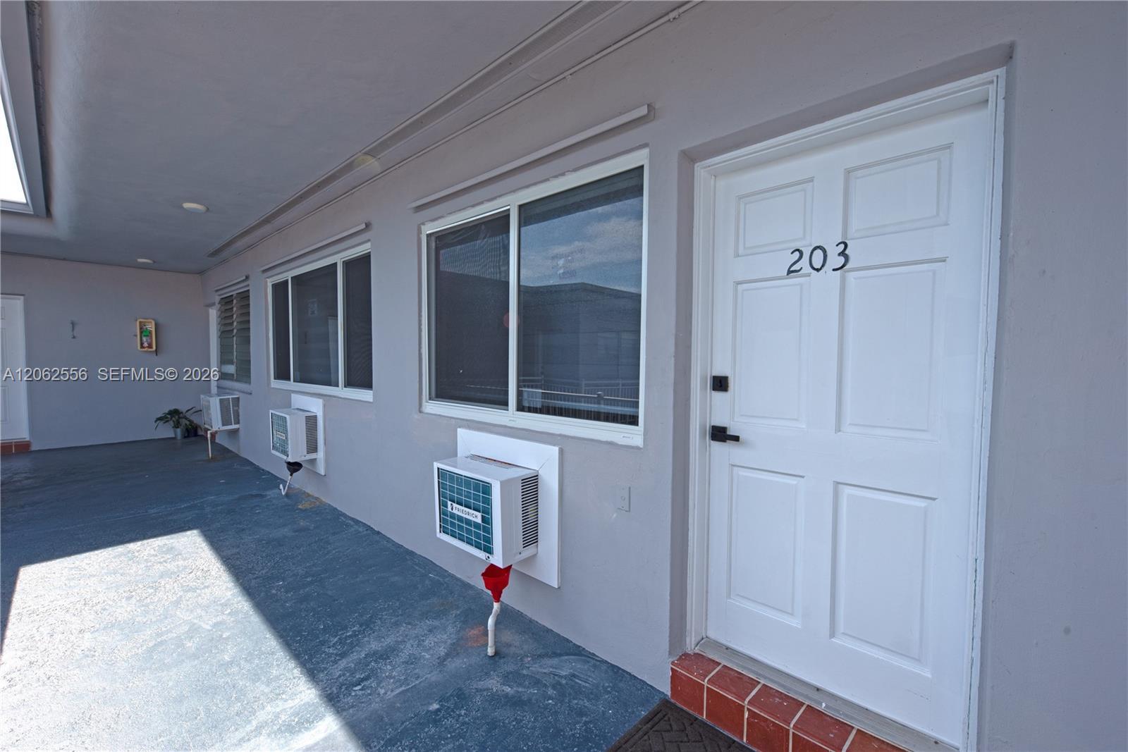 350 75th St # 203, Miami Beach FL 33141 photo 3