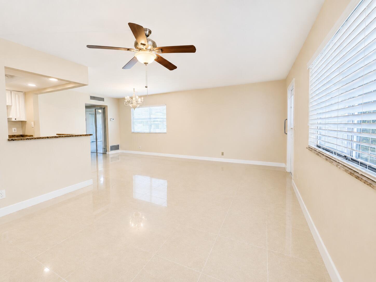 446 SAXONY J Way # 446, Delray Beach FL 33446 photo 2