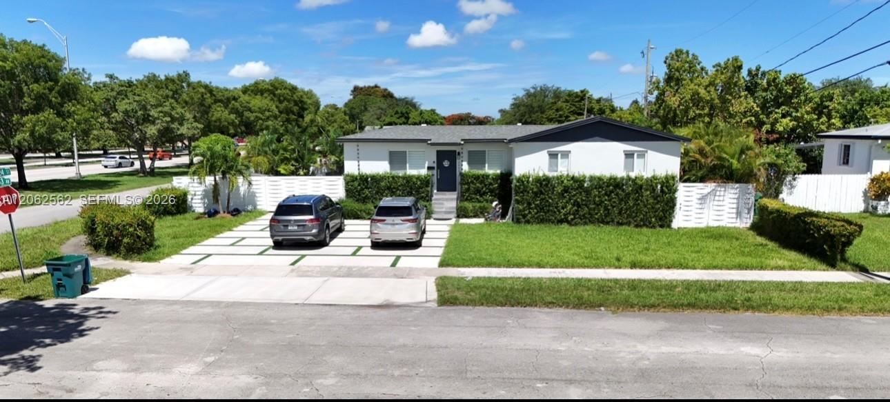2401 SW 83rd Ave, Miami FL 33155 photo 2