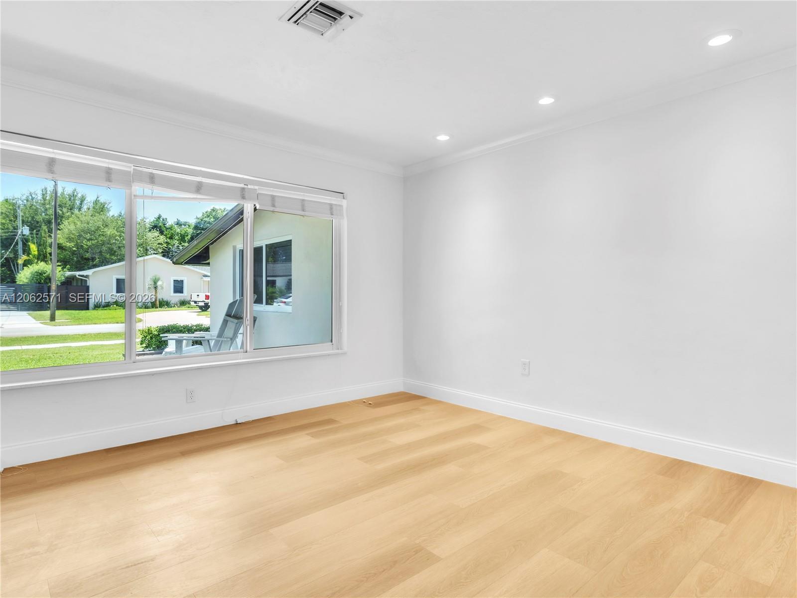 10015 SW 85th Ter, Miami FL 33173 photo 4