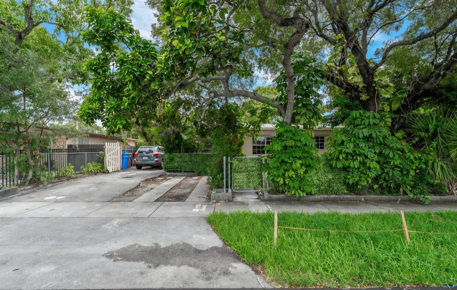 3401 SW 48TH Avenue, Hollywood FL 33023