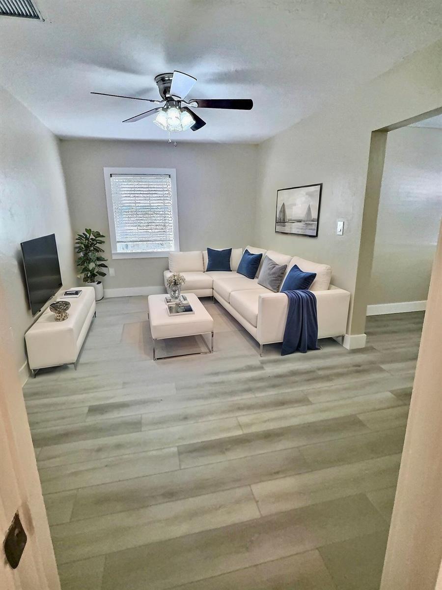 1122 SW 2nd Court # 4, Fort Lauderdale FL 33312