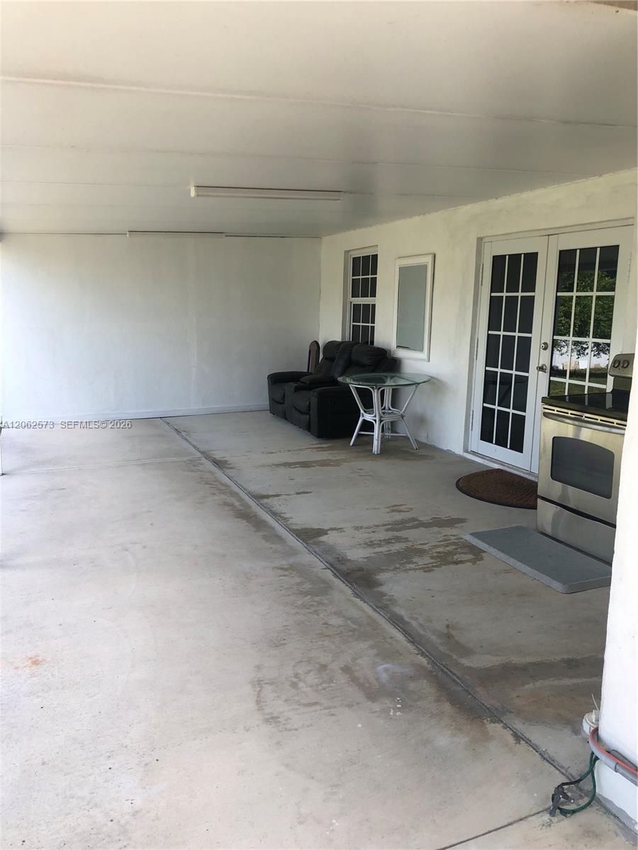 3061 NW 87th Ter, Miami FL 33147 photo 4