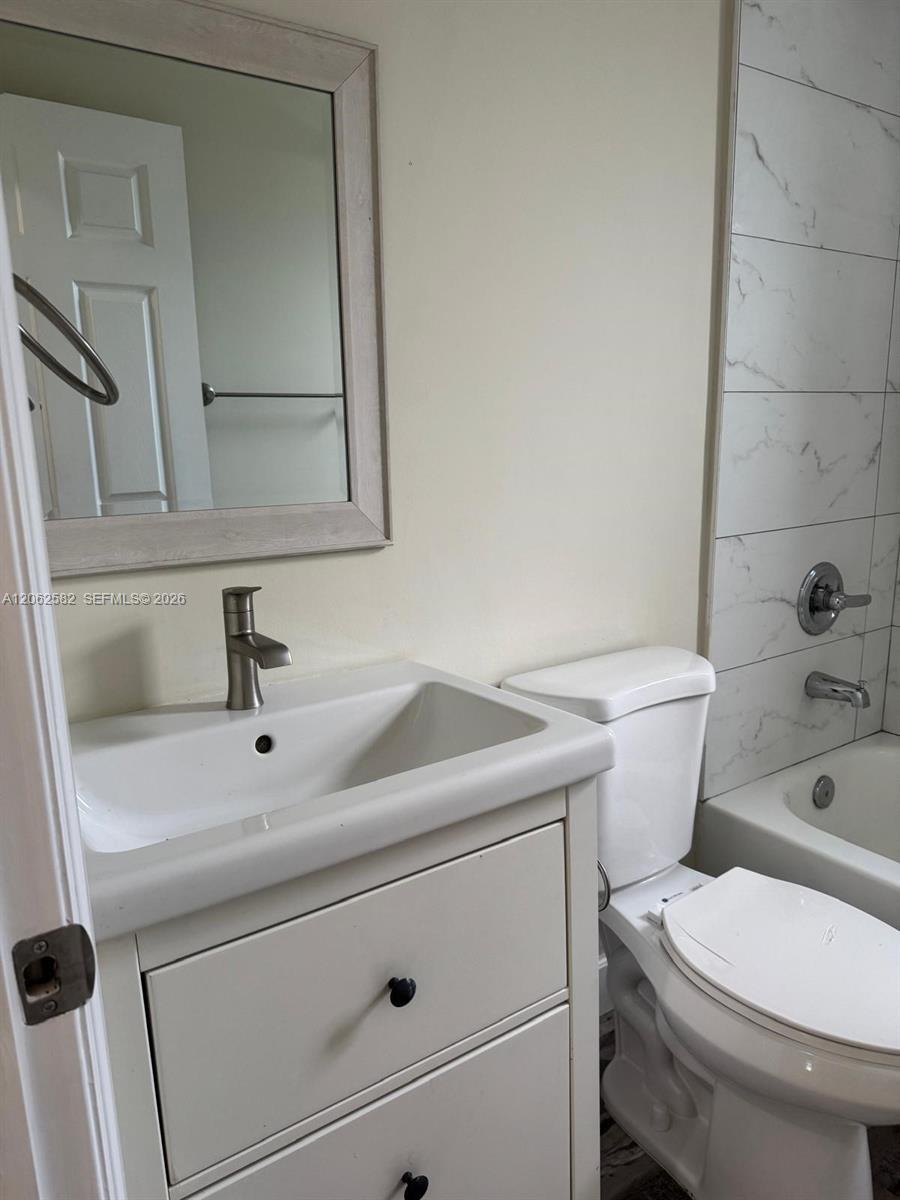 1701 NW 13th Ct # 0, Fort Lauderdale FL 33311 photo 3