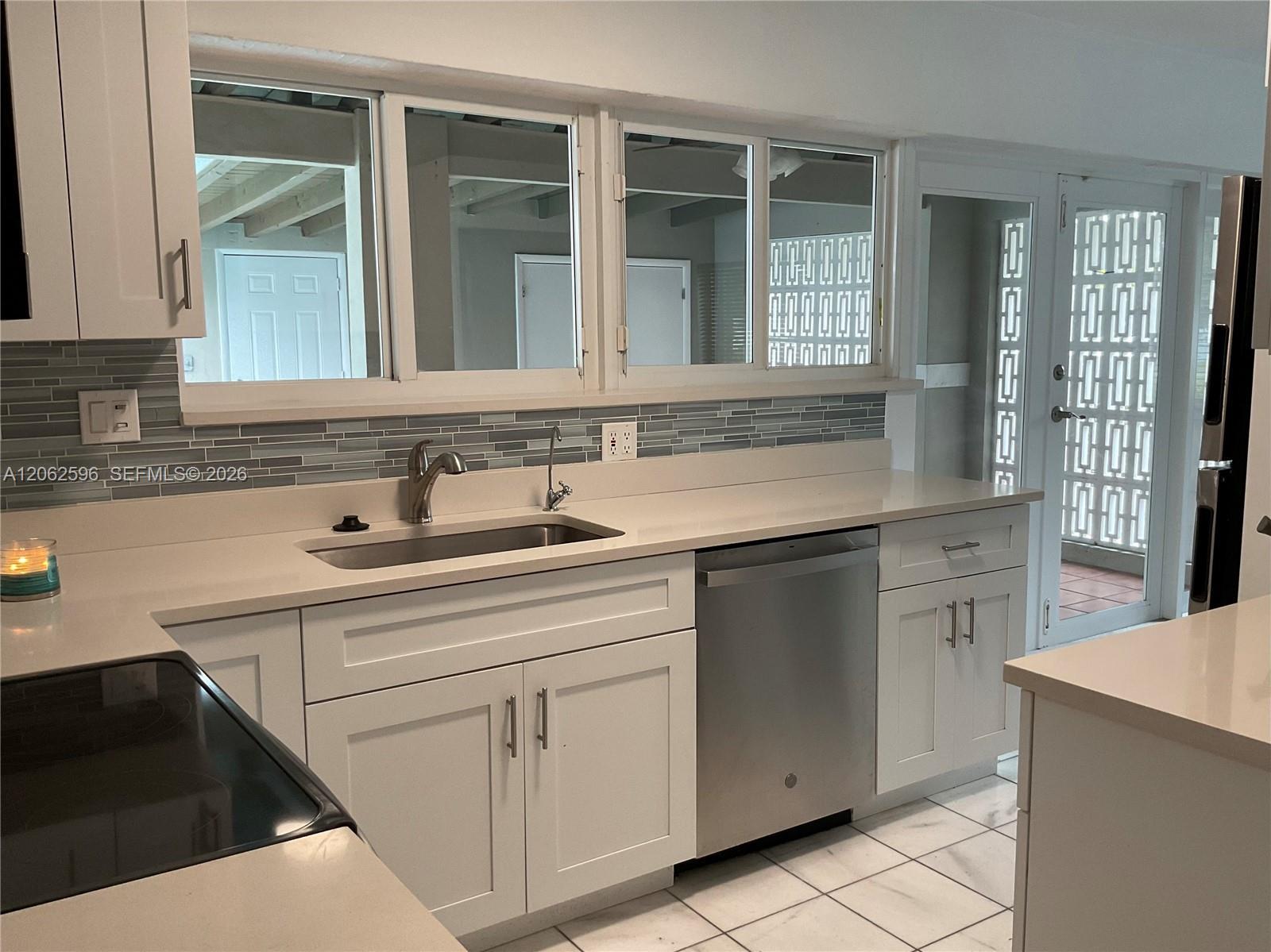 8830 SW 200th ST, Cutler Bay FL 33157 photo 5