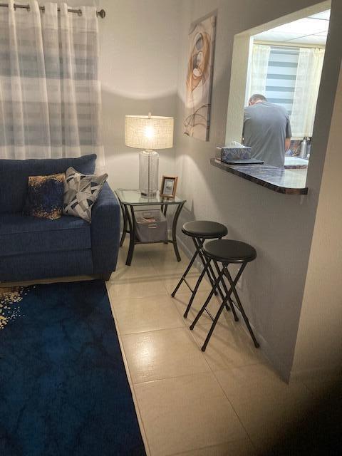 417 WINDSOR R, West Palm Beach FL 33417 photo 2