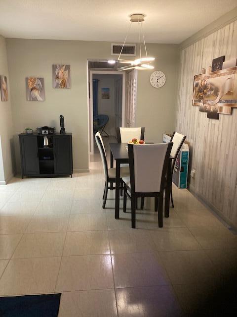 417 WINDSOR R, West Palm Beach FL 33417 photo 4