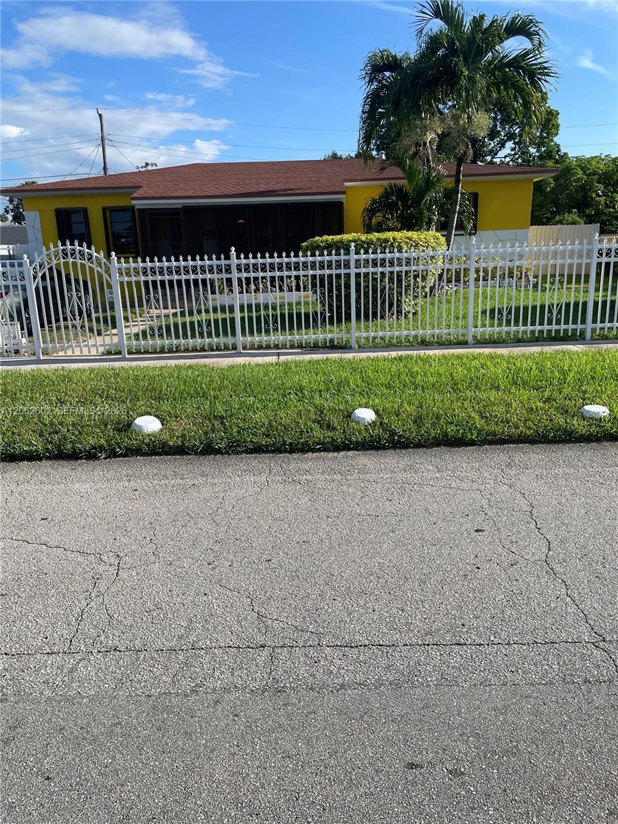 3265 NW 80th Ter, Miami FL 33147