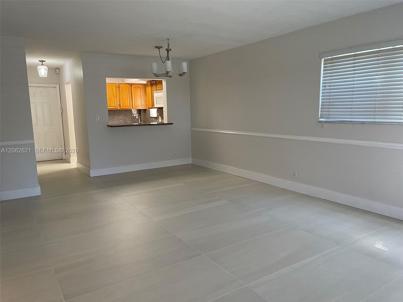 6703 N Kendall Dr # 404, Pinecrest FL 33156 photo 2