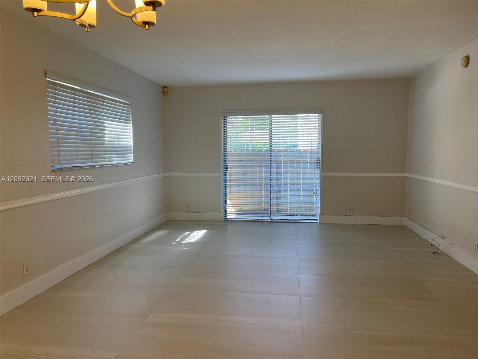 6703 N Kendall Dr # 404, Pinecrest FL 33156 photo 3