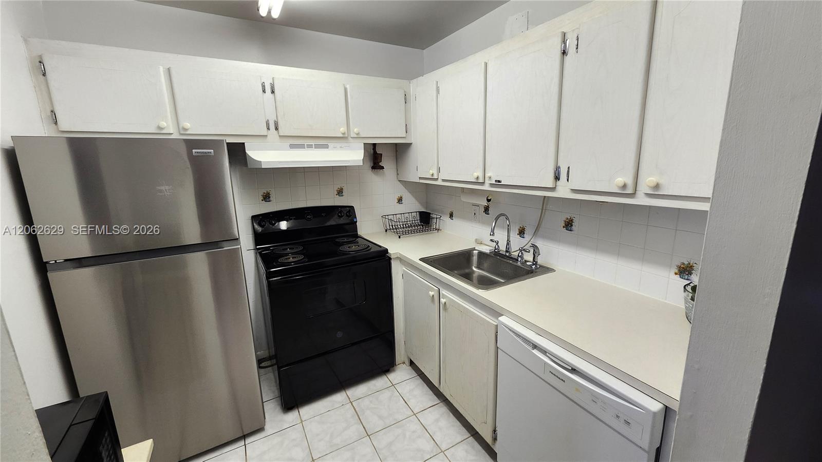 376 Durham L, Deerfield Beach FL 33442 photo 5