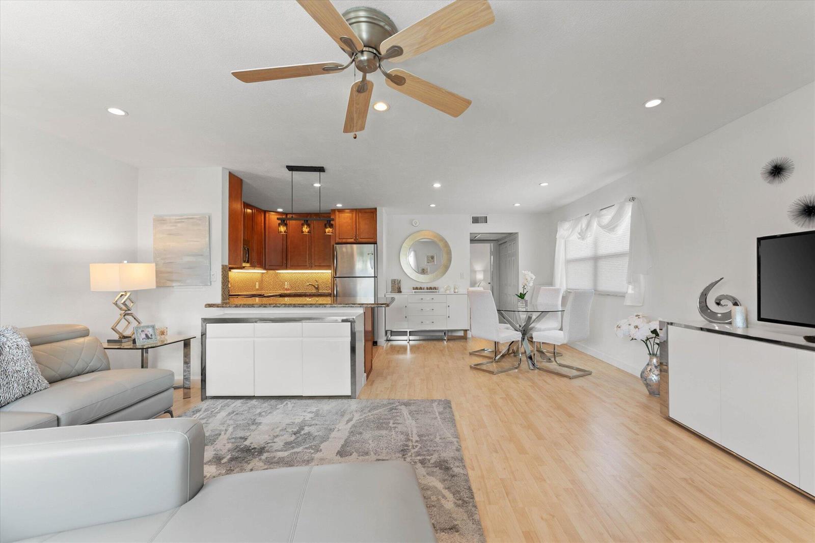 334 Tuscany F, Delray Beach FL 33446 photo 4
