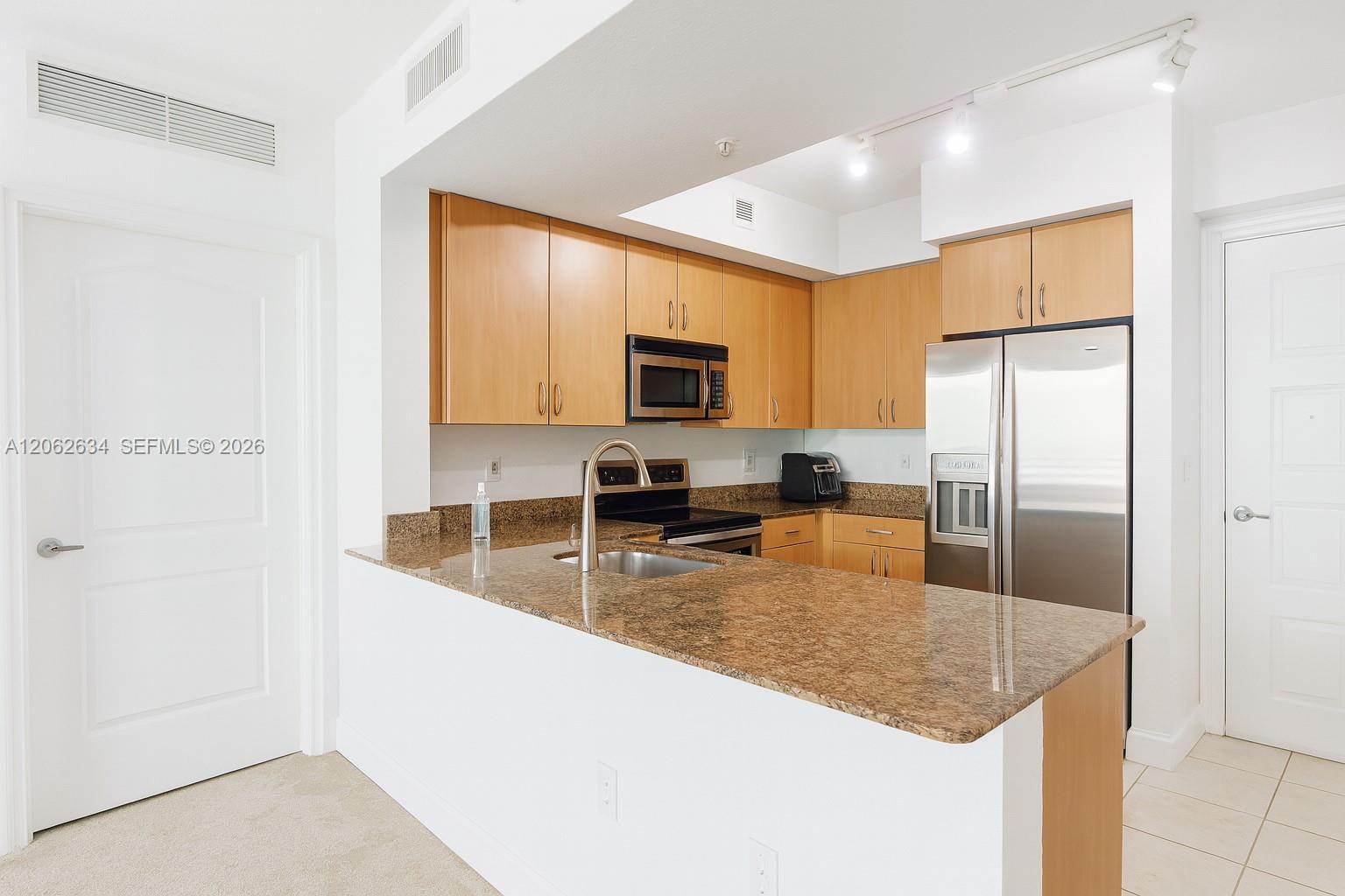 1830 Radius Dr # 308, Hollywood FL 33020 photo 4