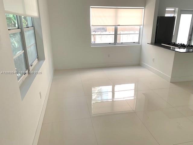1604 Drexel Ave # 109, Miami Beach FL 33139 photo 2