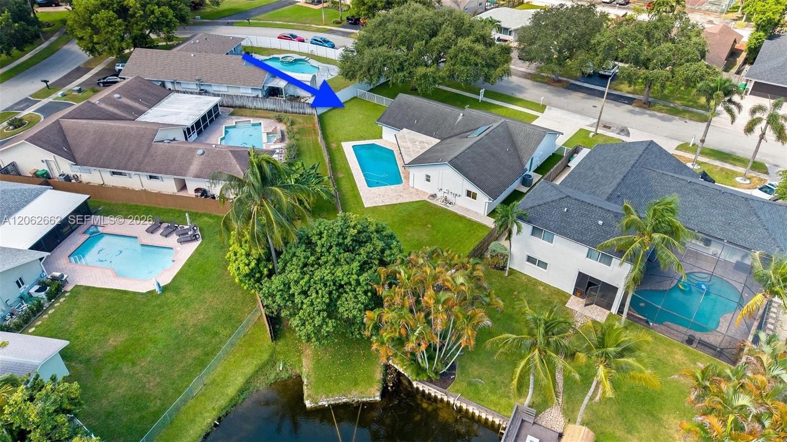 2760 SW 86th Way, Davie FL 33328