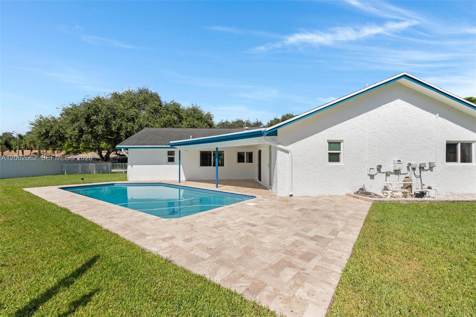 2760 SW 86th Way, Davie FL 33328 photo 4