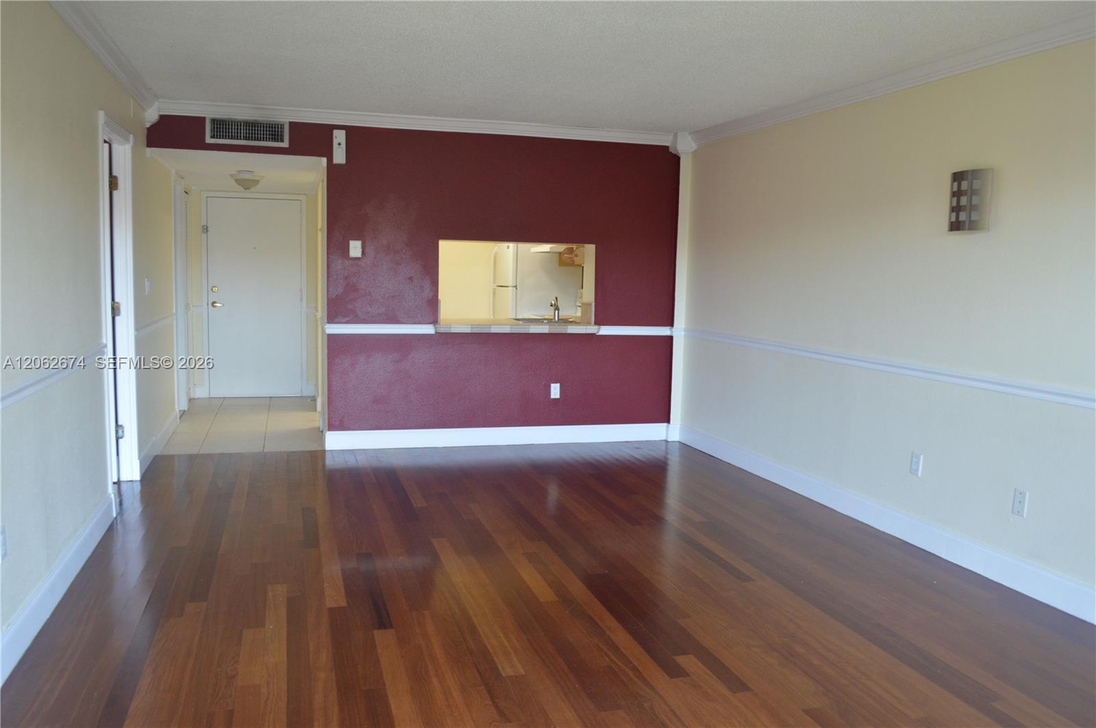 9320 Fontainebleau Blvd # 609, Miami FL 33172 photo 3