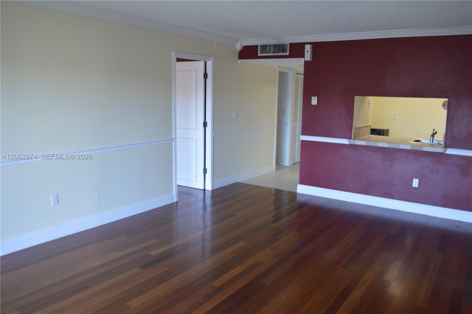 9320 Fontainebleau Blvd # 609, Miami FL 33172 photo 4