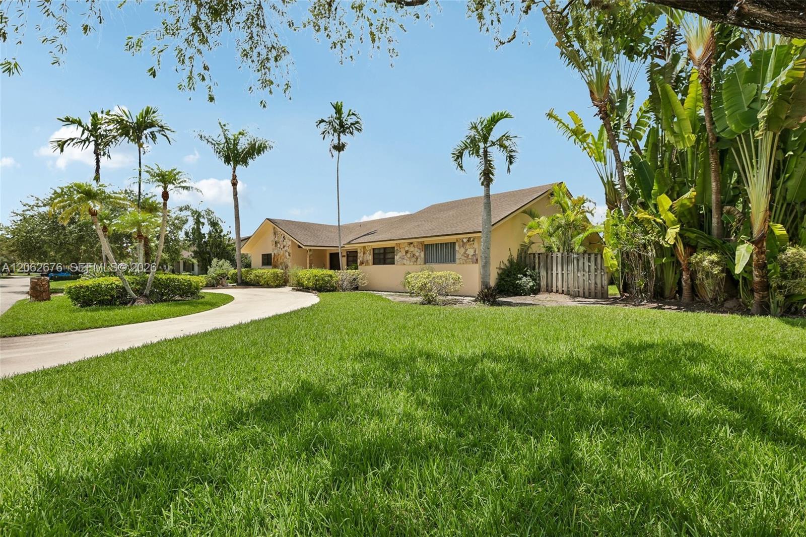 10501 SW 140th St, Miami FL 33176