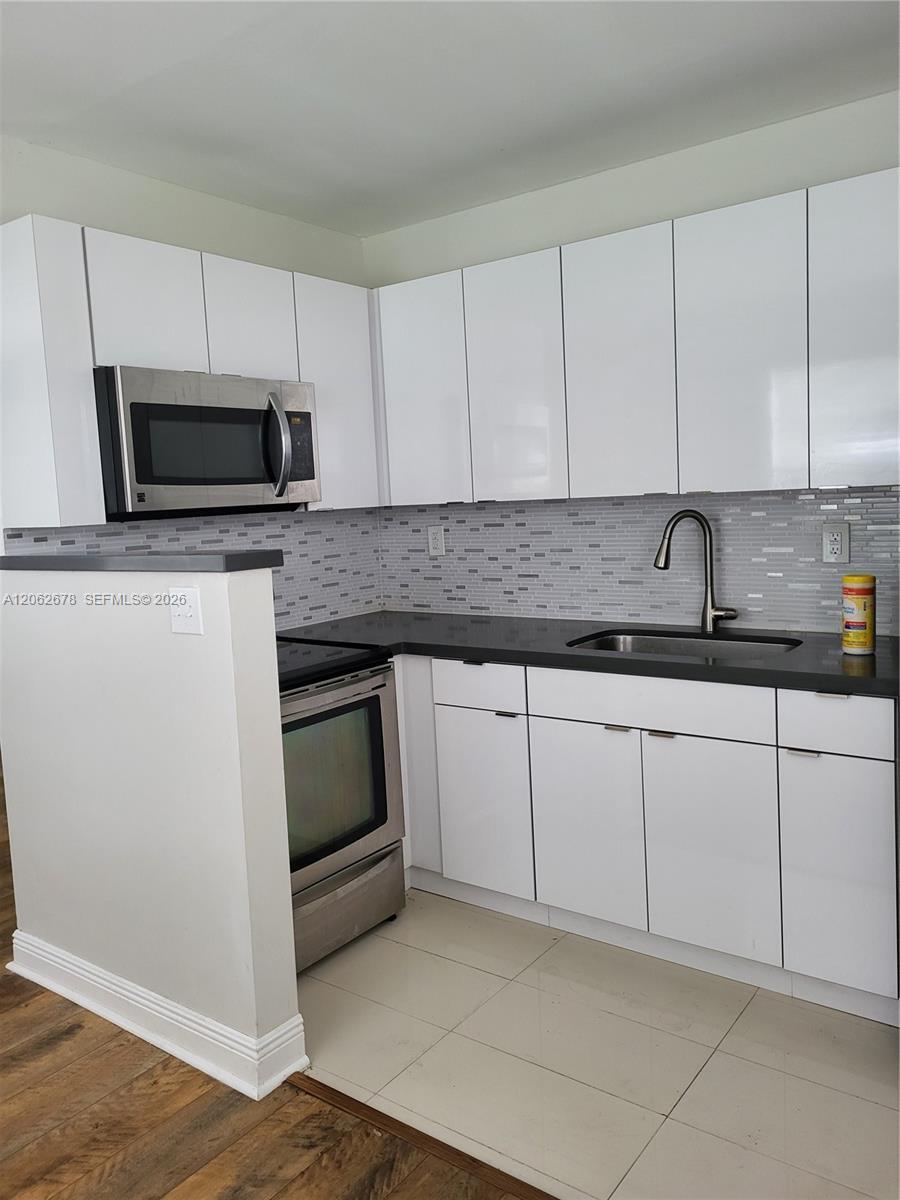 35 NE 13th St # 1, Fort Lauderdale FL 33304 photo 5