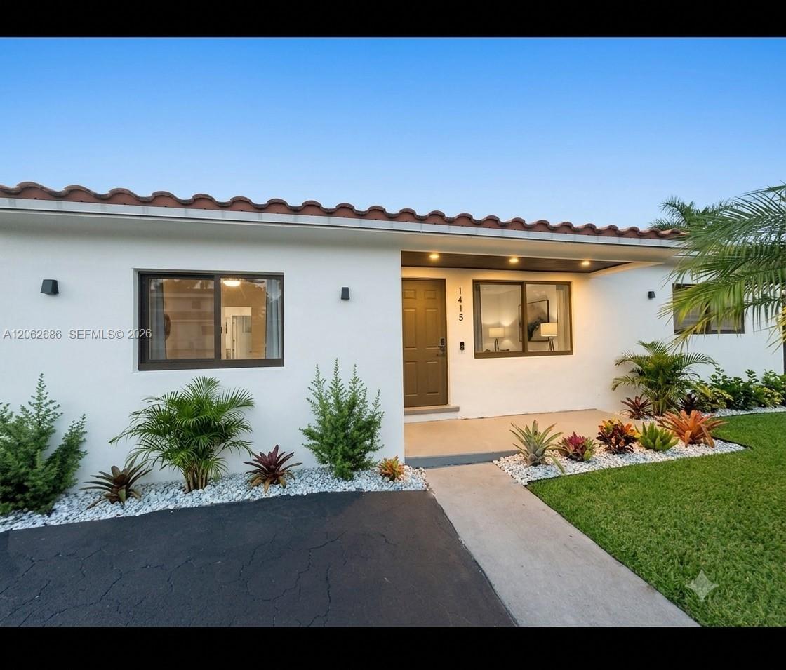 1415 Garfield St, Hollywood FL 33020