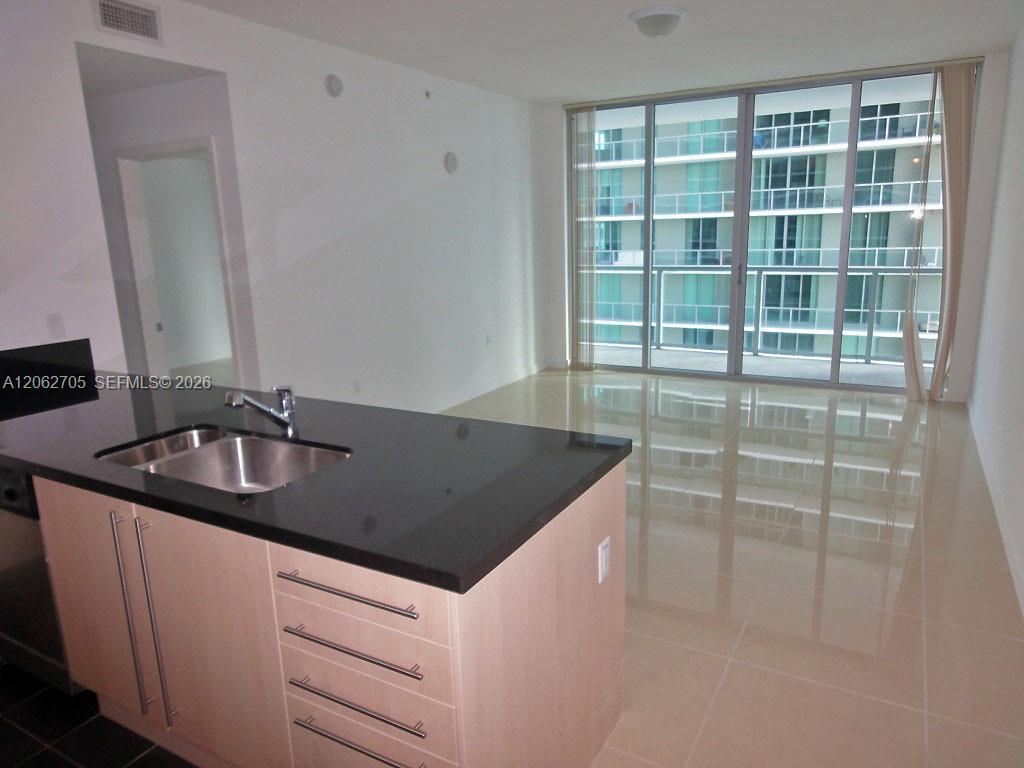 1111 SW 1 AV, Miami FL 33130 photo 4