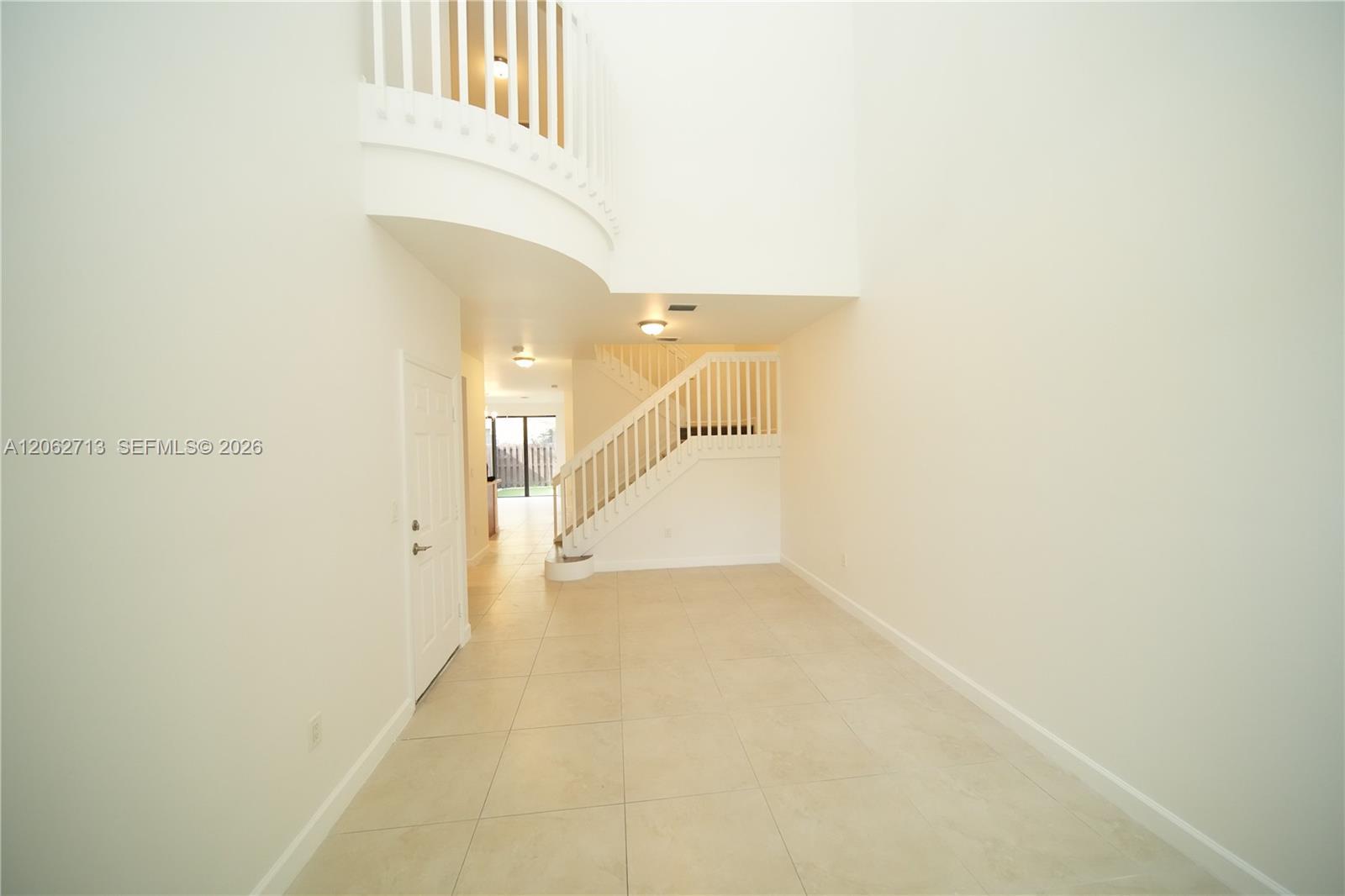10440 NW 61st Ln, Doral FL 33178 photo 2