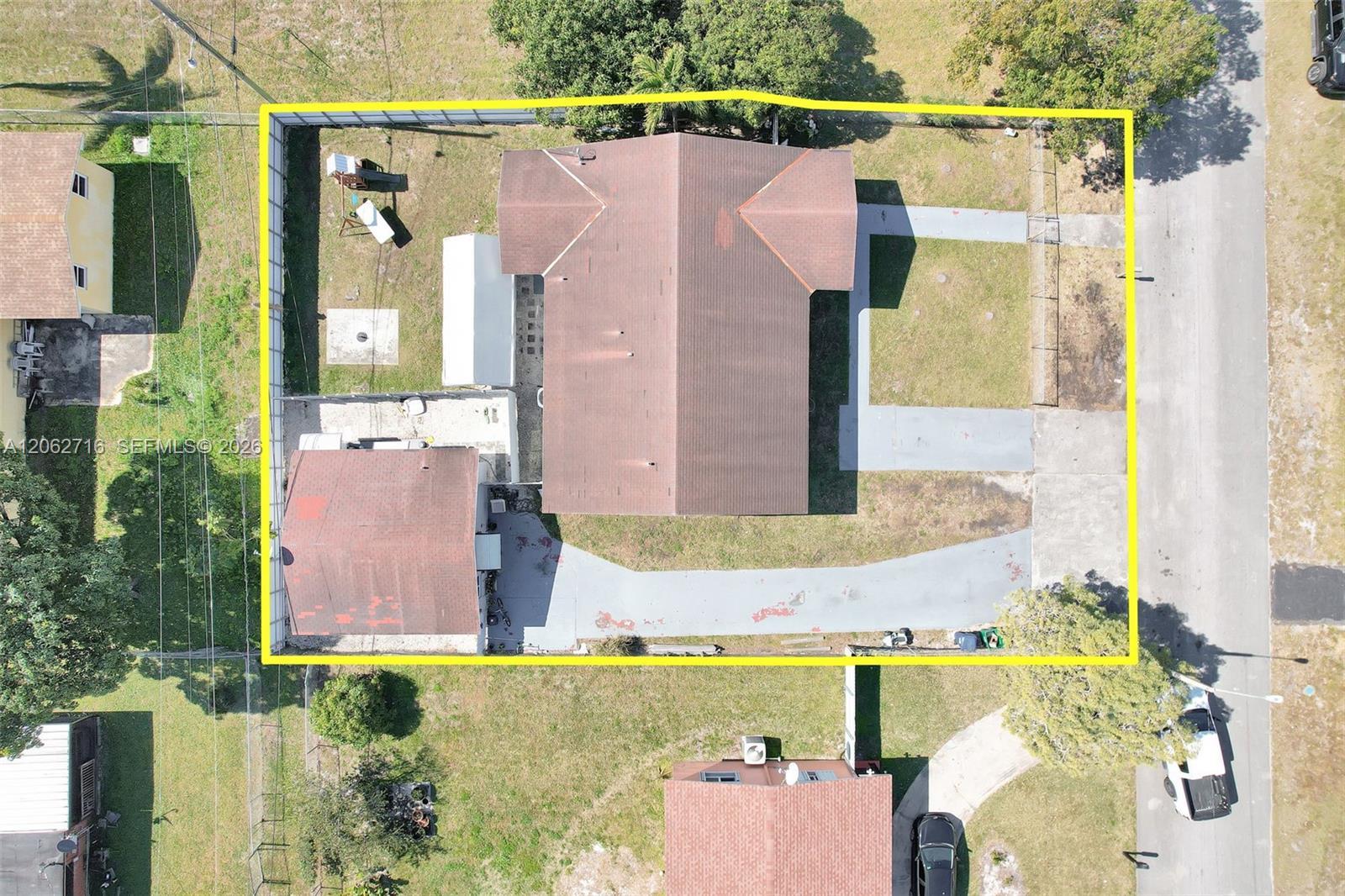3280 NW 213th Ter, Miami Gardens FL 33056 photo 2