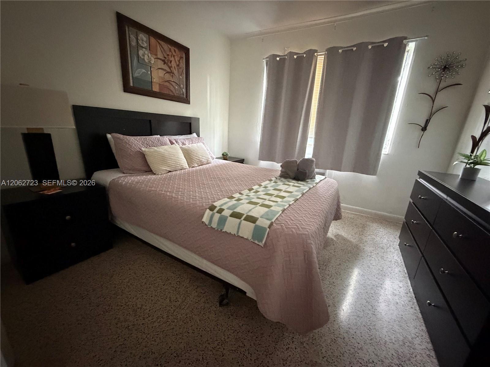 461 SW 6th St # 3, Miami FL 33130 photo 4