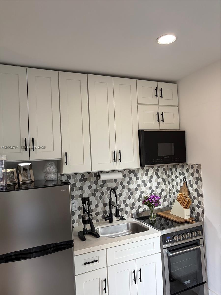 7128 Indian Creek Dr # 8, Miami Beach FL 33141 photo 2