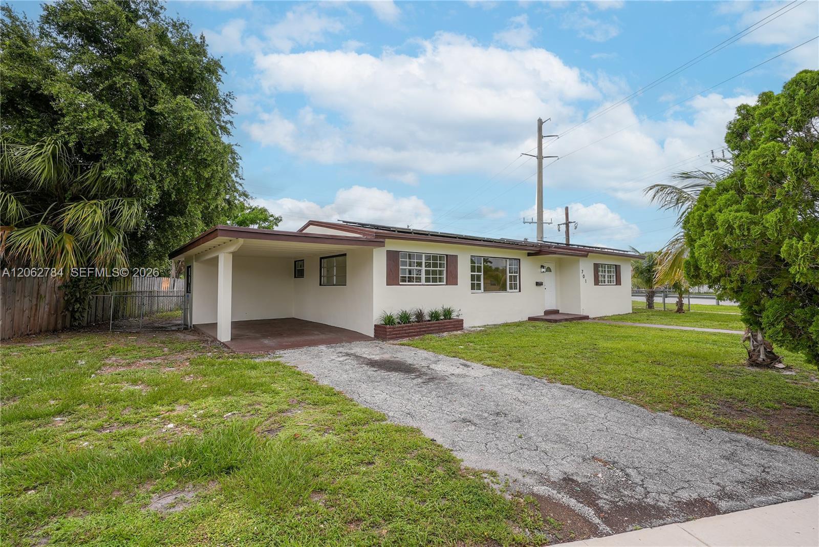 701 NW 176th terrace, Miami Gardens FL 33169 photo 3